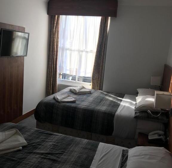 Номер Стандарт Трехместный, Leisure Inn