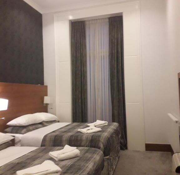 Четырехместный Номер Стандарт, Leisure Inn