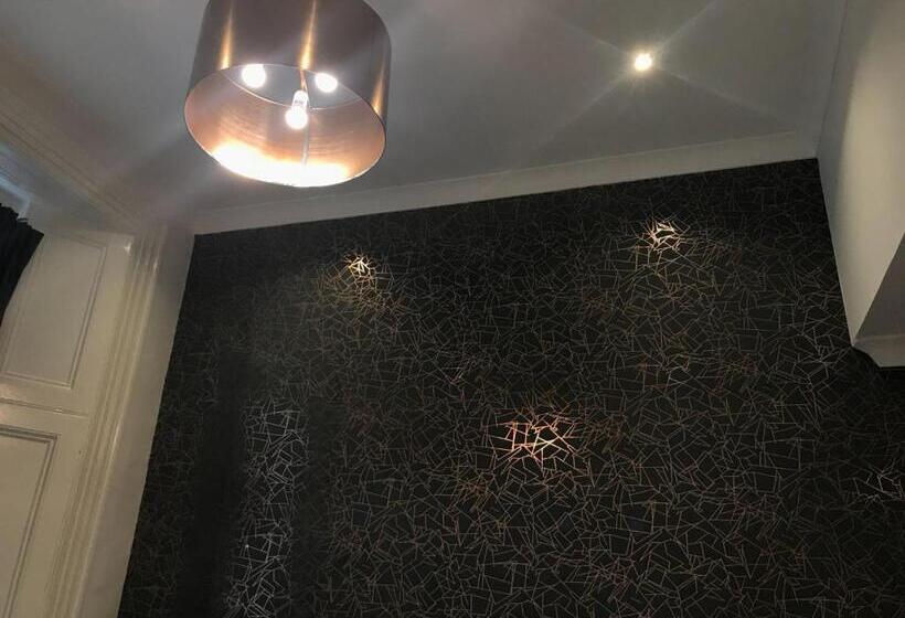 Четырехместный Номер Стандарт, Leisure Inn