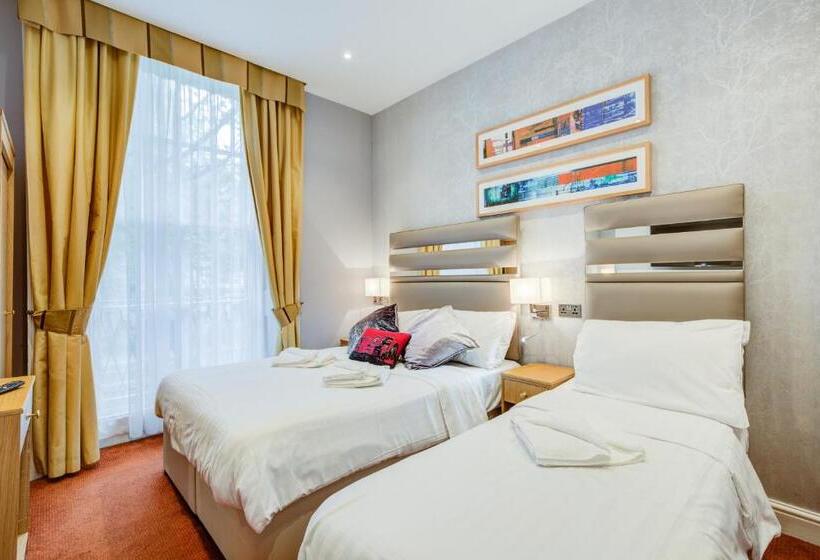 Номер Стандарт Трехместный, Kingswaypark Hotel At Park Avenue