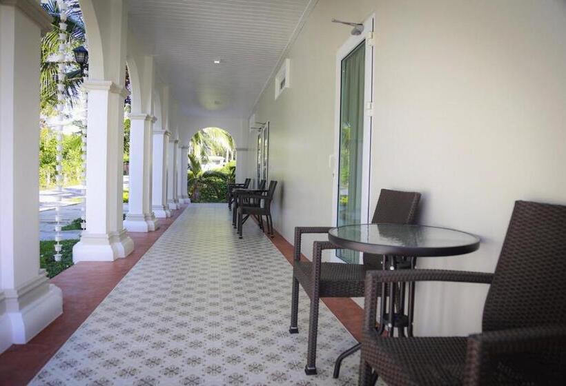 스탠다드 룸 풀장 전망, Maikhao Home Garden Bungalow