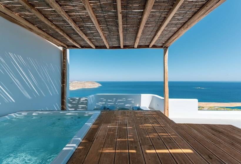 Номер Superior Вид на Море, Radisson Blu Euphoria Resort, Mykonos