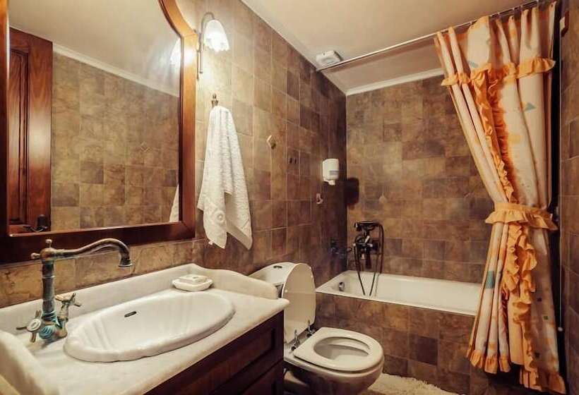 جناح سوبيريور, Mouzaliko Guesthouse Mansion