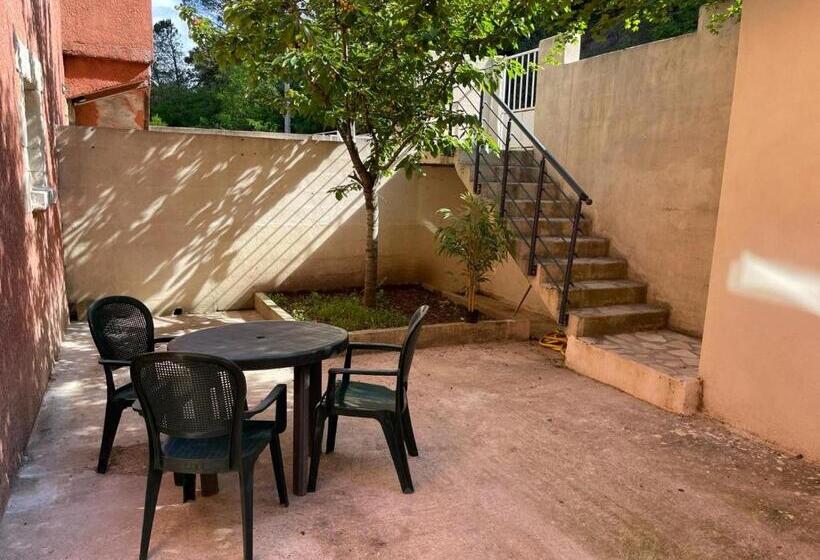 Студия Стандарт, Apart Hôtel Les 4 Sources