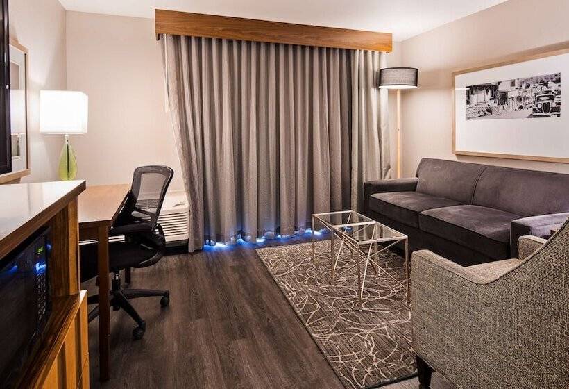套房, Best Western Cedar Inn & Suites