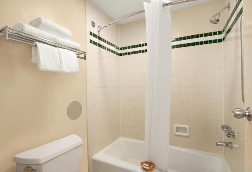 Люкс Повышенной Комфортности, Days Inn By Wyndham Alexander City