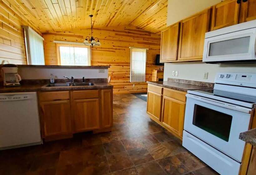 침실 3개 주택, Jasper Ridge Inn Ishpeming