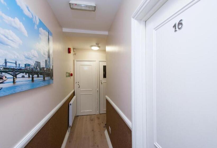 家庭间, Marble Arch Inn
