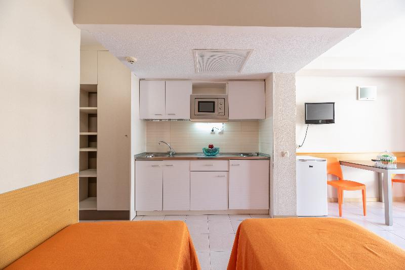 スタンダードスタジオ, Rentalmar Salou Pacific