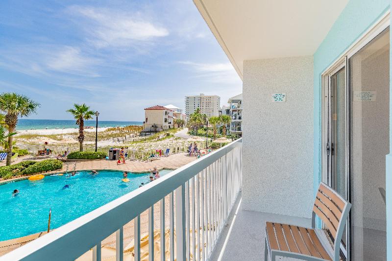 اتاق استاندارد با تخت بزرگ برای معلولان, La Quinta Inn & Suites By Wyndham Texas City I 45