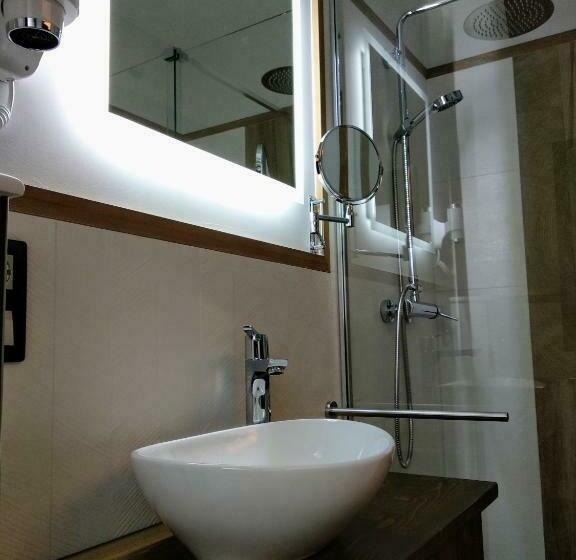 Номер Стандарт, Hostal Canton Plaza