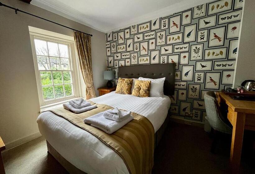 Quarto Basic, The Red Lion