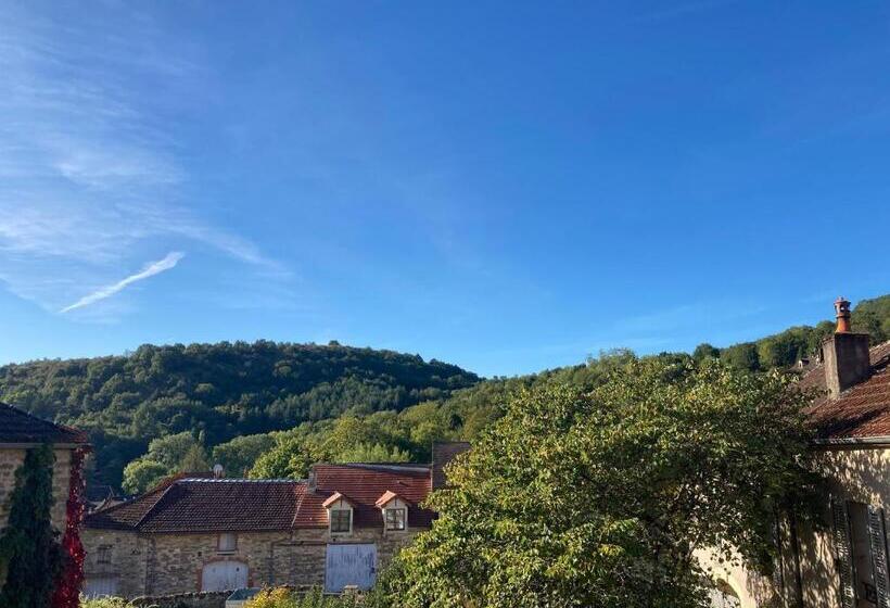 Номер Стандарт Вид на Горы, Clos De Belle Roche
