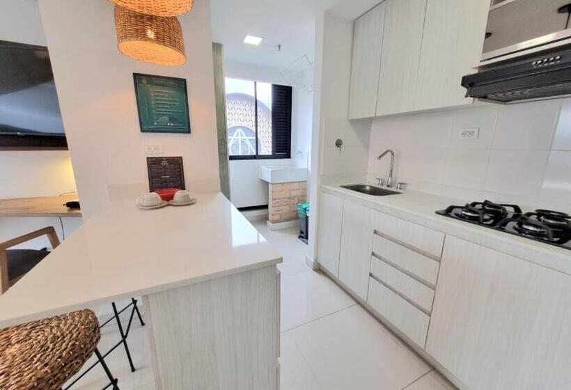 Люкс Deluxe Кровать Кинг, Origen Local Suites