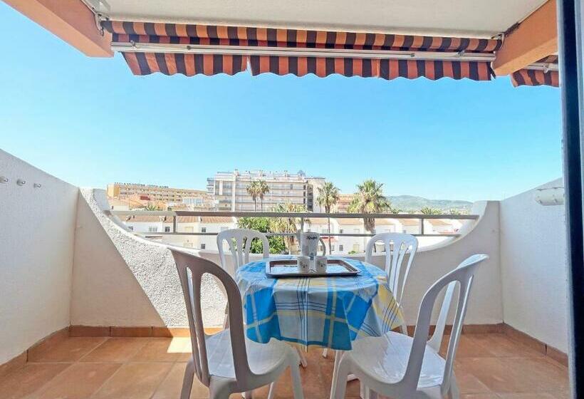 スタンダードスタジオ, Apartamentos Voramar 3000