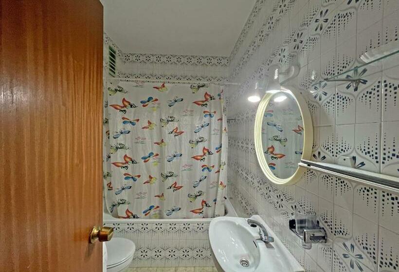 Escritório Estándar, Apartamentos Voramar 3000