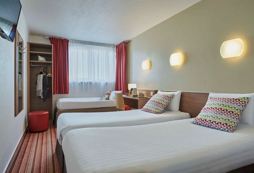 Standard Trippelrum, Campanile Paris Bercy Village