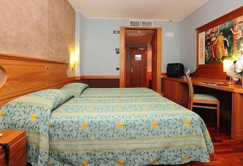 اتاق خانوادگی, Bv Grand Hotel Assisi