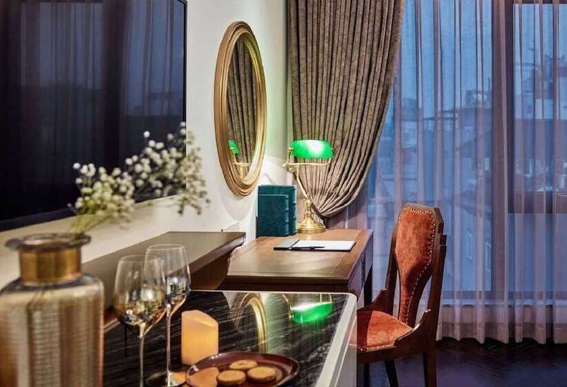 سوییت لوکس, Peridot Grand Luxury Boutique