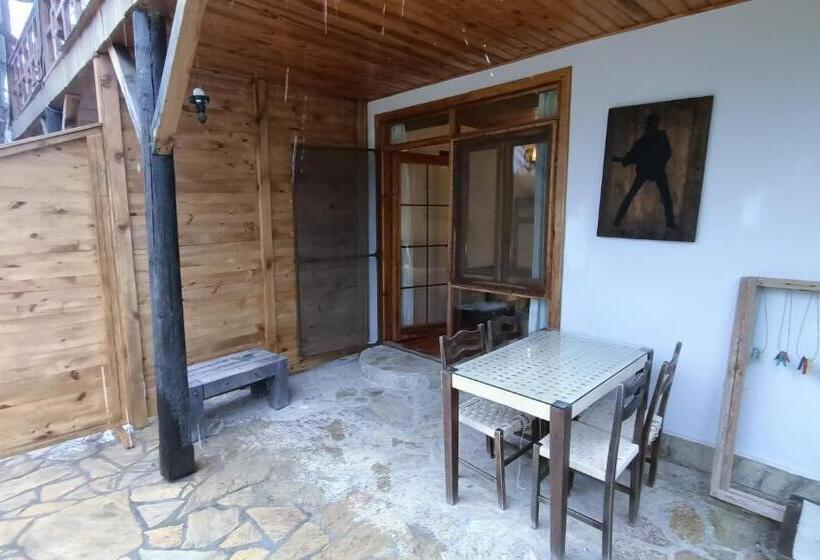 Трехместный Номер Стандарт с Балконом, Lycia Nature House
