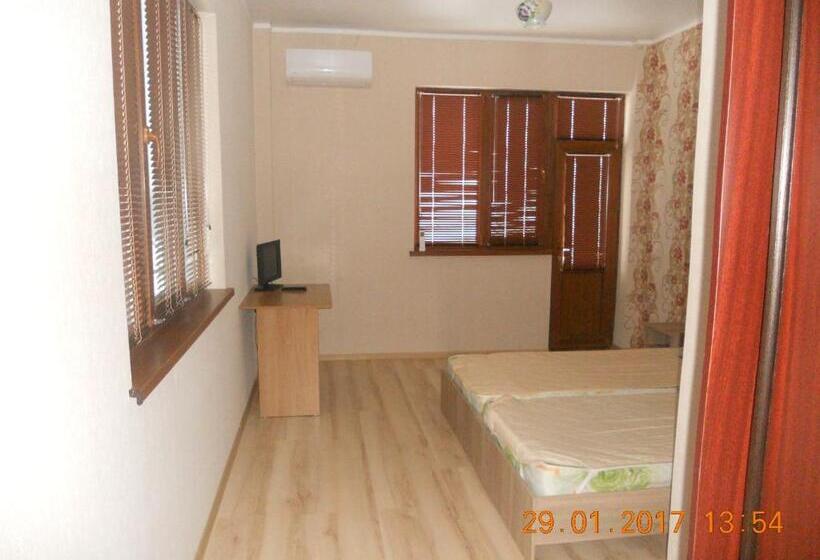 اتاق استاندارد, Private House