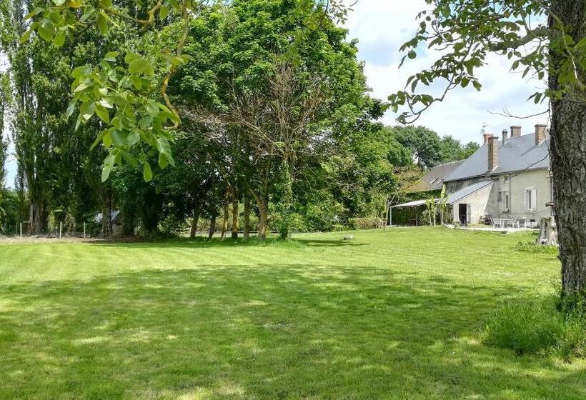 标准间, La Ferme De L Isle Et Sa Roulotte