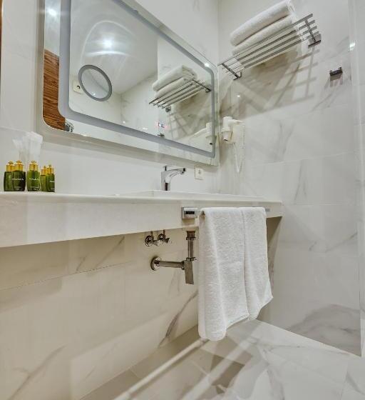 اتاق استاندارد با بالکن, Magnika Resort