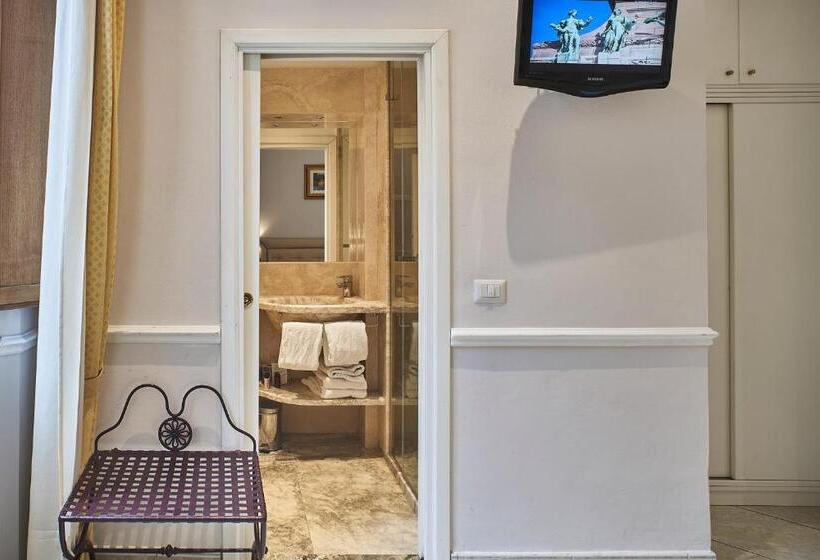 اتاق استاندارد, Albergo Chiusarelli
