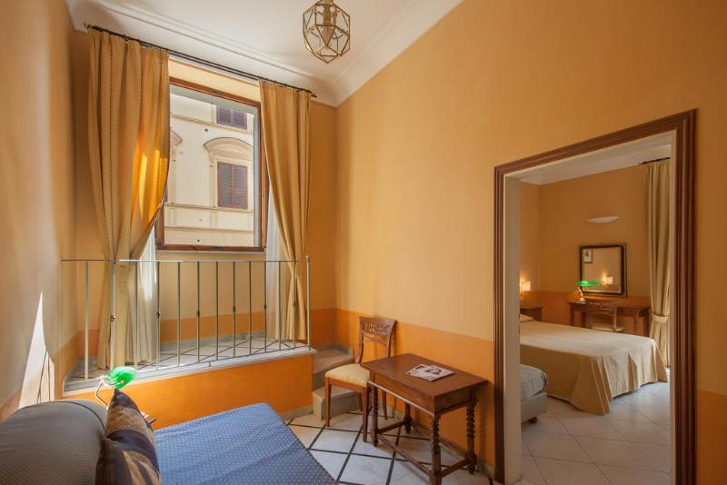 اتاق استاندارد سه نفره, Albergo Chiusarelli