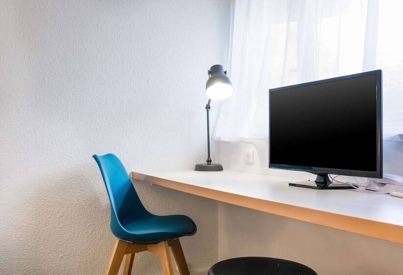 Номер Стандарт, Comfort Hotel Orly Rungis