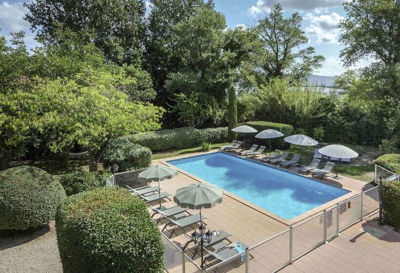 Номер Престиж, Hôtel Mercure Cavaillon