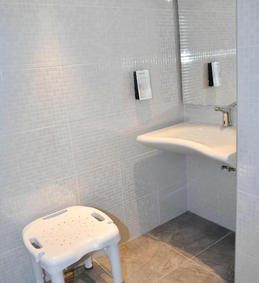Номер Стандарт, Kyriad Direct Metz Nord – Woippy