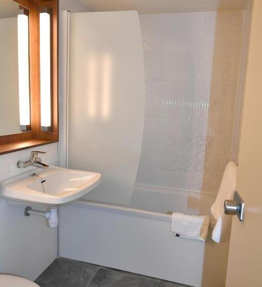 Номер Стандарт Двуспальная Кровать, Kyriad Direct Metz Nord – Woippy