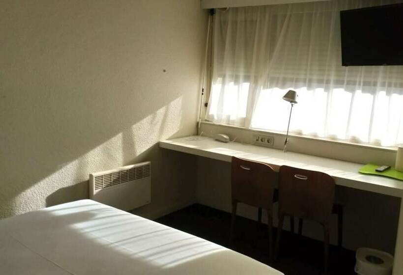 Номер Стандарт, Kyriad Direct Metz Nord – Woippy