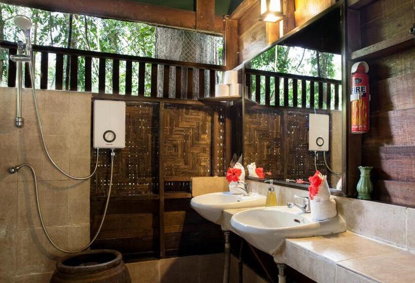 Семейный Номер, Our Jungle House