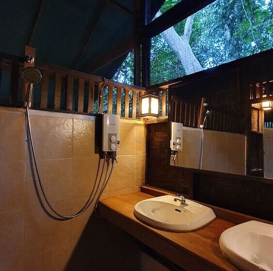 Дом 1 Спальня, Our Jungle House
