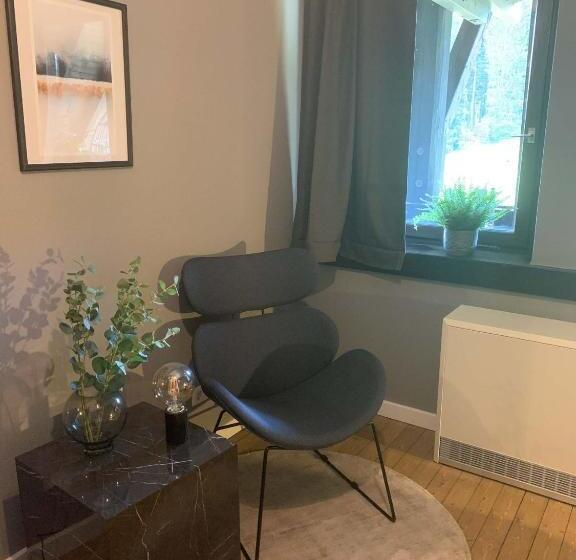 带共用浴室的标准房间, Edelfuchs Lodge