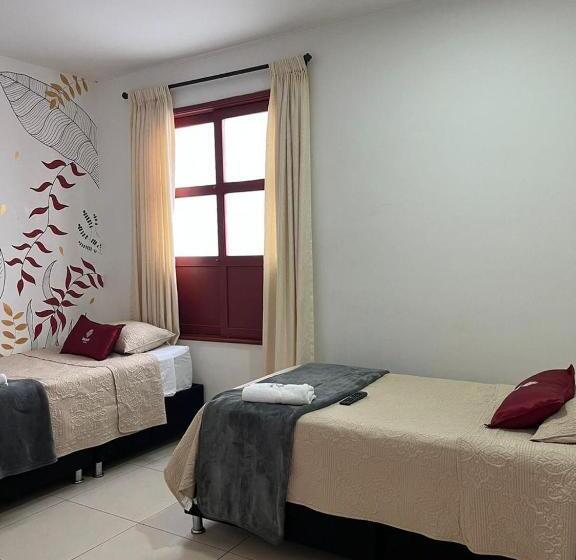 غرفة قياسية ثلاثية, Hostal Amanari