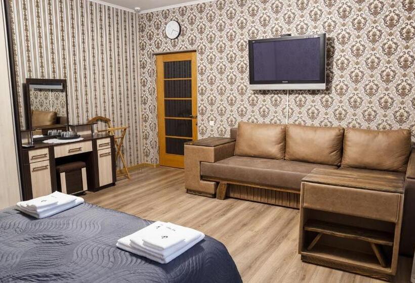 غرفة قياسية رباعية حمام مشترك, Art House Hostel