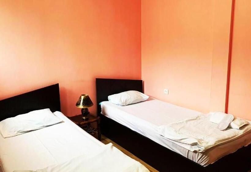 اتاق استاندارد, Domino Yerevan Hostel