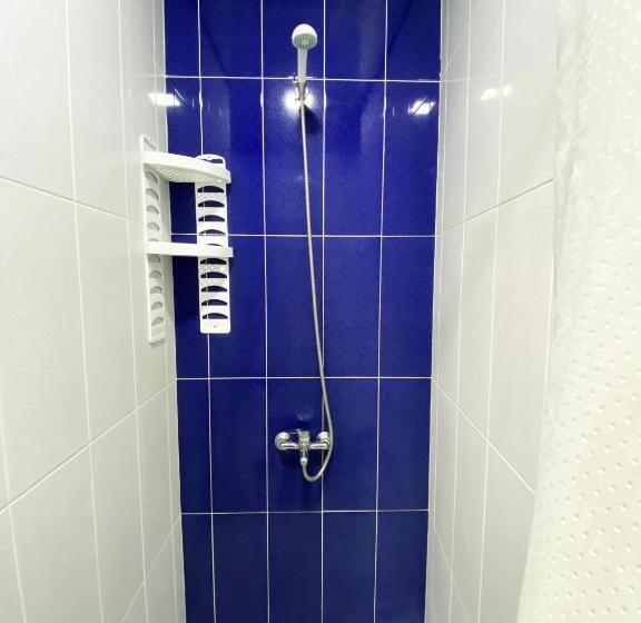 اتاق کلاسیک چهارنفره, Domino Yerevan Hostel