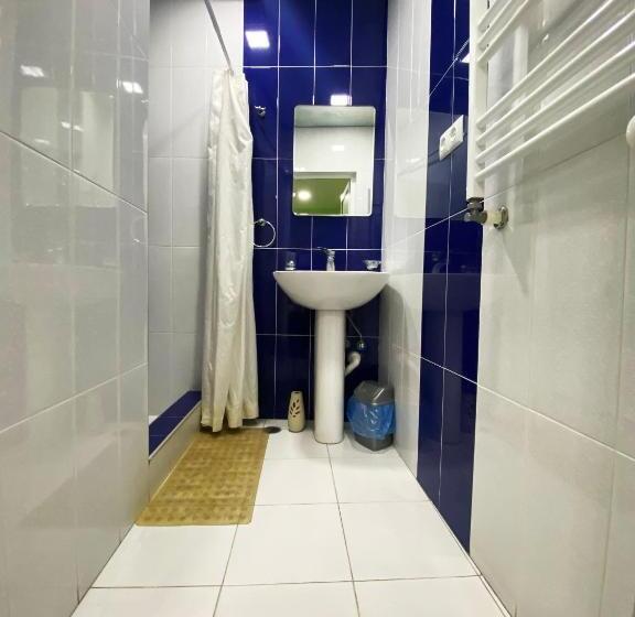 اتاق کلاسیک چهارنفره, Domino Yerevan Hostel