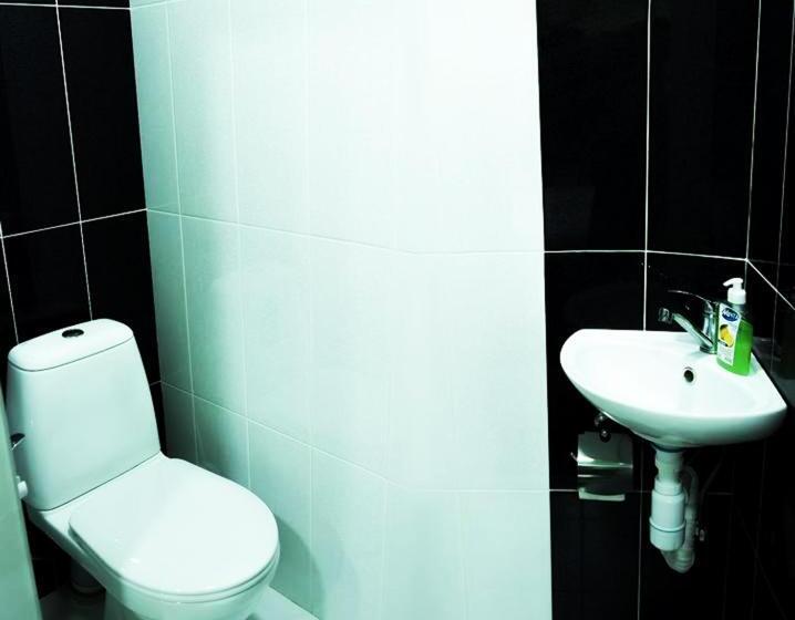 اتاق استاندارد با 2 تخت دوبل, Domino Yerevan Hostel