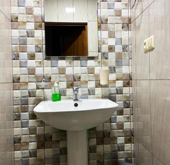 اتاق سوپریور چهار تخته, Domino Yerevan Hostel