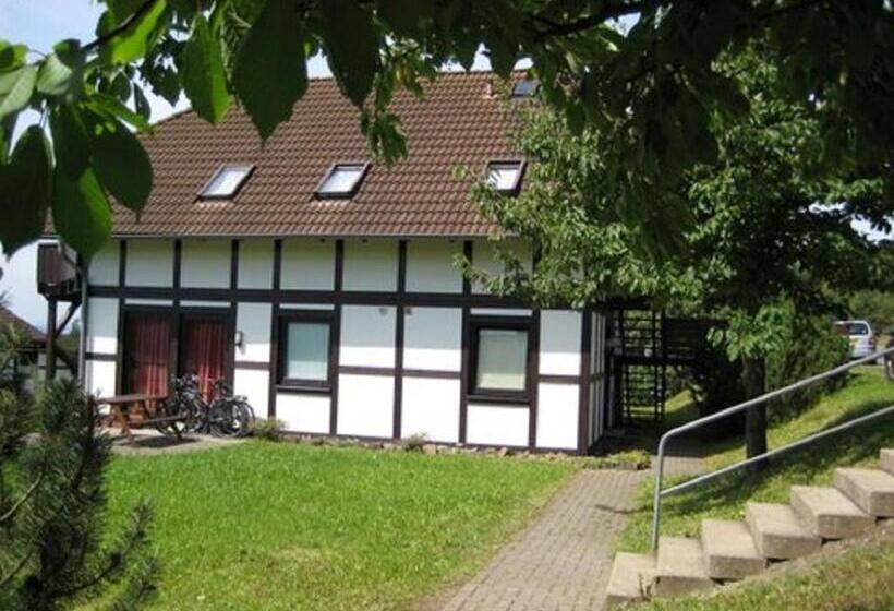 Апартаменты 2 Спальни, Am Sternberg 211