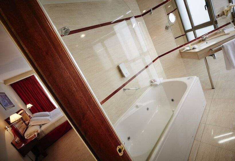 سوییت, Gran Hotel De Ferrol