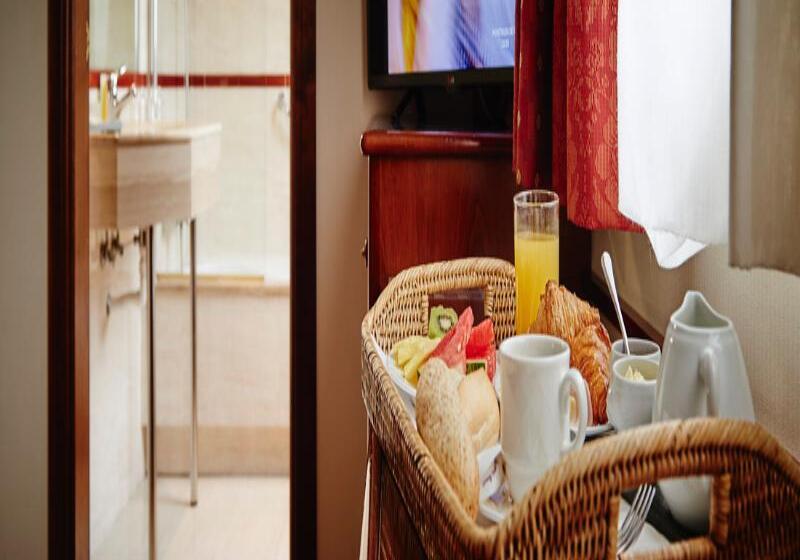 اتاق خانوادگی, Gran Hotel De Ferrol