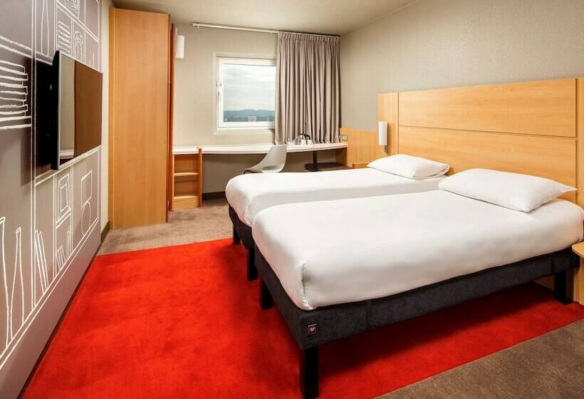 Номер Стандарт, Ibis London Wembley