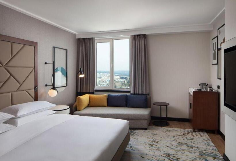 سوییت با چشم‌انداز پانوراما, Sheraton Istanbul Levent