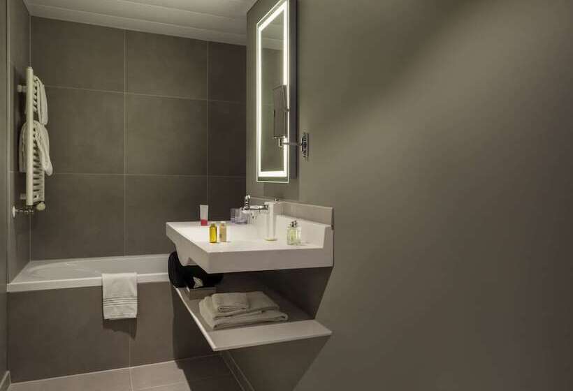 سوییت سوپریور, Novotel Geneve Centre
